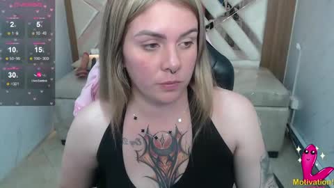Snapshot of paula_b_ chatting on May 11, 2026, 2:45 pm Paula online show from May 11, 2026, 2:45 pm