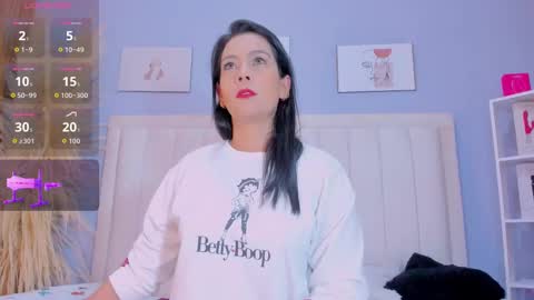 Pau online show from September 17, 2025, 6:31 pm