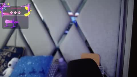 Paula online show from November 1, 2025, 9:39 pm