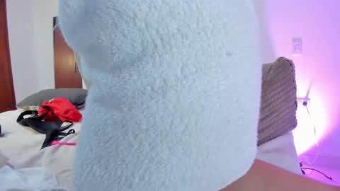 Paula perez - online show from December 20, 2024, 4:20 am