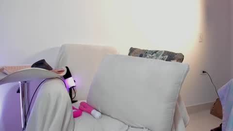 Paula perez - online show from March 8, 2025, 11:05 am