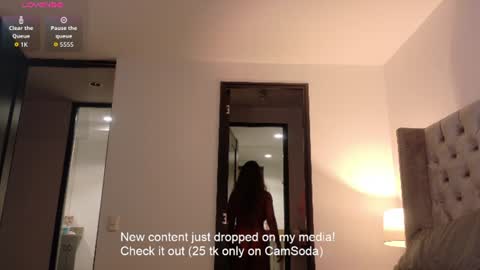 Paula Andrea online show from July 19, 2026, 1:31 am