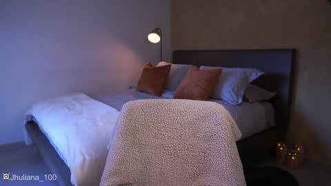 Paula online show from January 8, 2025, 8:18 pm