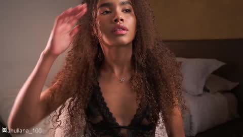 Paula online show from January 8, 2025, 11:19 pm