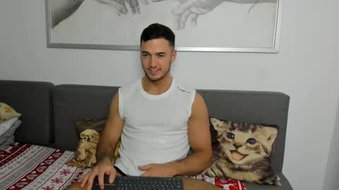 paulblack021 online show from December 7, 2024, 7:32 pm