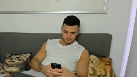 paulblack021 online show from February 2, 2025, 9:45 pm