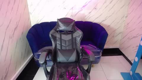 Live 800am 200pm COLOMBIAN HOUR online show from March 5, 2025, 4:24 pm