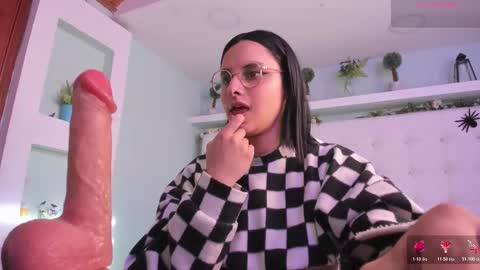 paulha_miller online show from November 4, 2025, 12:15 pm