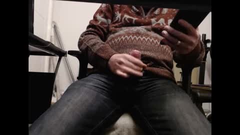 paulie120464 online show from December 9, 2024, 5:52 pm