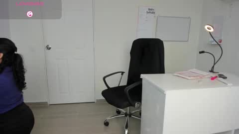 paulina online show from October 9, 2025, 7:34 pm