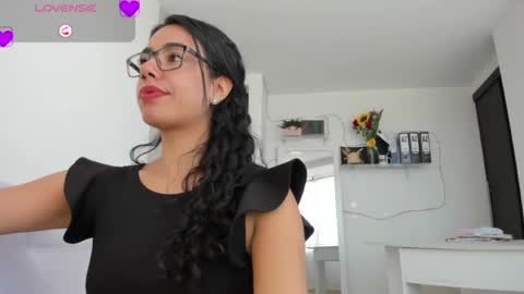 paulina online show from March 20, 2026, 9:19 pm