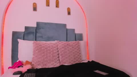Snapshot of paulina_rosset chatting on June 16, 2026, 11:24 am paulina_rosset online show from June 16, 2026, 11:24 am