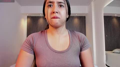 Paulina  online show from April 21, 2026, 12:11 pm