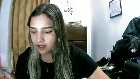 Snapshot of paulina_x_x chatting on June 25, 2026, 7:24 am paulina_x_x online show from June 25, 2026, 7:24 am
