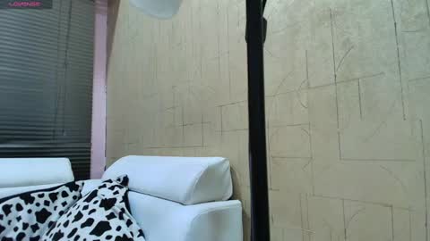 PaulinaSaennz online show from January 28, 2025, 11:06 am