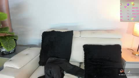Snapshot of paulinasaeenz chatting on July 6, 2026, 12:13 pm PaulinaSaennz online show from July 6, 2026, 12:13 pm