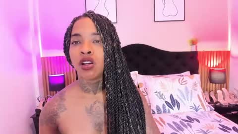 Pauline online show from April 21, 2026, 2:51 am