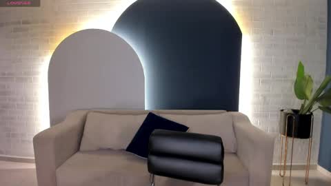 Snapshot of paulinesanz chatting on June 2, 2026, 7:05 pm Pauline Sanz online show from June 2, 2026, 7:05 pm
