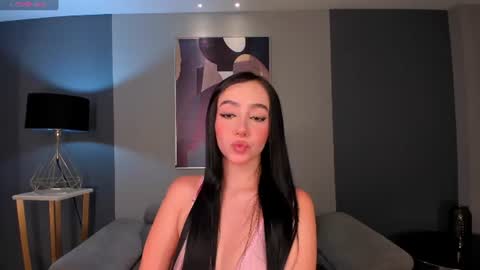 Snapshot of paulinesanz chatting on June 14, 2026, 5:04 pm Pauline Sanz online show from June 14, 2026, 5:04 pm