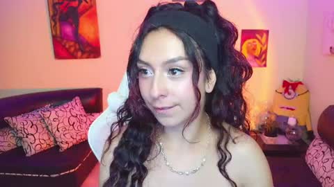 Paula San online show from May 11, 2026, 9:56 pm