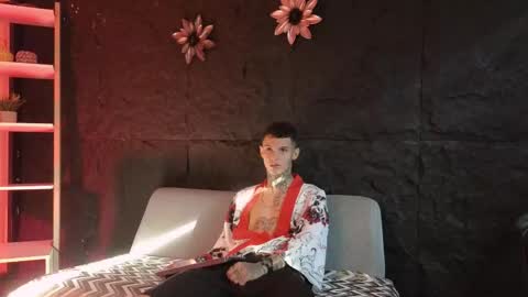 Paulo online show from December 21, 2025, 8:49 pm