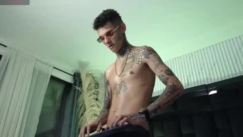Paulo online show from June 8, 2026, 1:28 am