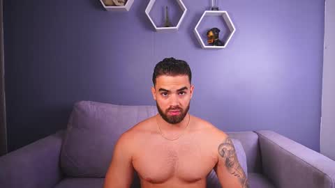 Paul Phoenix online show from December 4, 2025, 8:39 pm