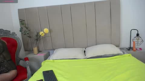 paultte online show from November 15, 2025, 1:51 pm