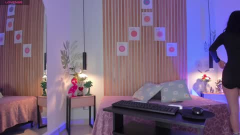 Dani online show from December 3, 2024, 9:23 pm