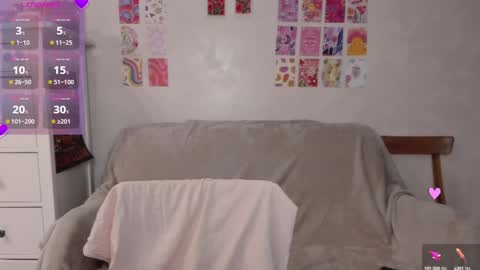 Allisses online show from December 19, 2024, 9:06 pm