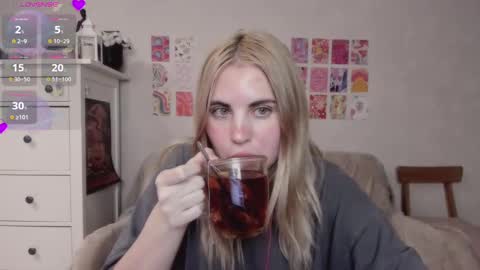 Allisses online show from February 25, 2025, 4:53 pm