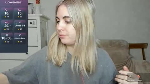 Allisses online show from November 23, 2025, 8:36 am