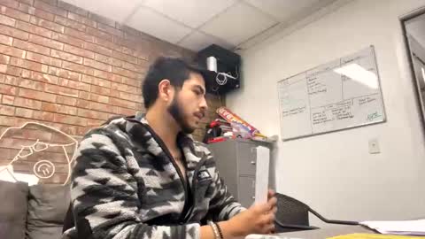 Pete online show from November 12, 2025, 5:46 pm