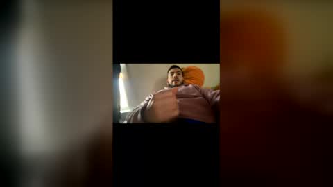 Pete online show from December 21, 2025, 7:43 pm