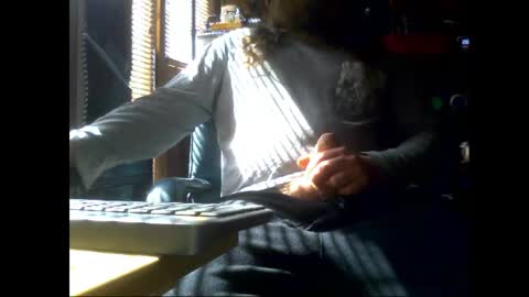 pcpeins online show from April 22, 2026, 3:02 pm