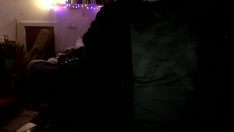 pea23 online show from January 17, 2025, 9:39 pm