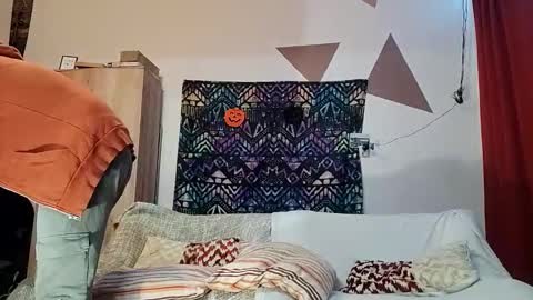 Snapshot of peacefulness93 chatting on March 22, 2026, 1:53 am peacefulness93 online show from March 22, 2026, 1:53 am