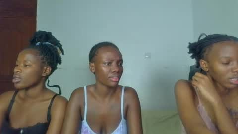 peach_ebonny online show from June 28, 2026, 6:14 pm