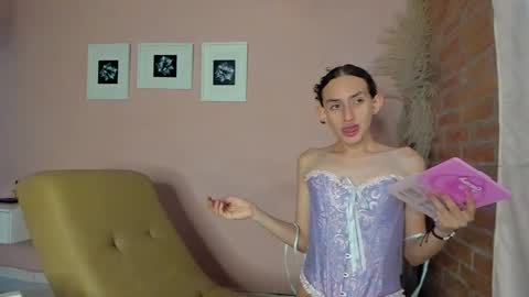 peach tyron online show from March 8, 2025, 7:31 pm