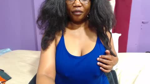 Snapshot of peachassxx chatting on June 19, 2026, 5:45 am peachy online show from June 19, 2026, 5:45 am