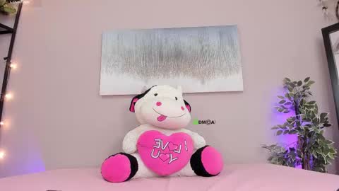 Briana online show from October 13, 2025, 2:06 pm