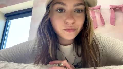 Snapshot of peachesncreampiezz chatting on May 8, 2026, 8:36 pm peachesncreampiezz online show from May 8, 2026, 8:36 pm