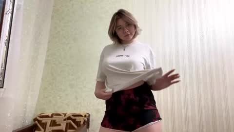 Molly online show from June 30, 2026, 6:09 pm