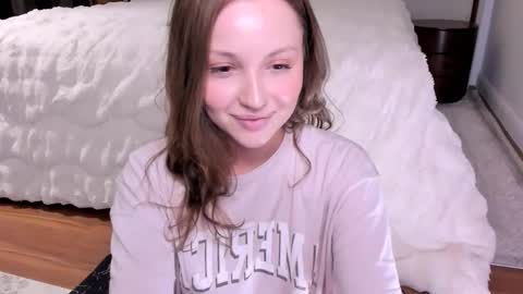 Lili online show from October 6, 2025, 2:42 am