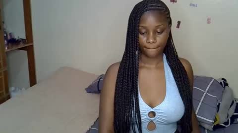 peachysparkel online show from April 19, 2026, 7:27 pm