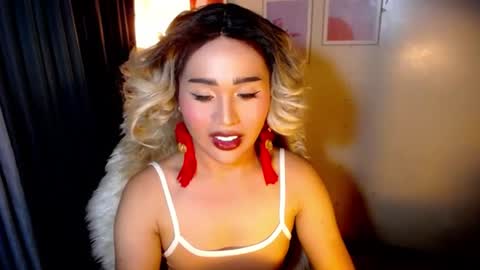 Snapshot of peakaboo_xx chatting on June 15, 2026, 7:05 pm Angel Creamdensada online show from June 15, 2026, 7:05 pm