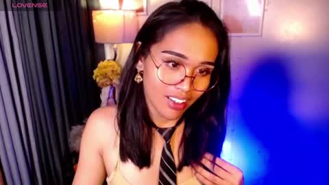 Snapshot of peakaboo_xx chatting on July 24, 2026, 7:01 pm Angel Creamdensada online show from July 24, 2026, 7:01 pm