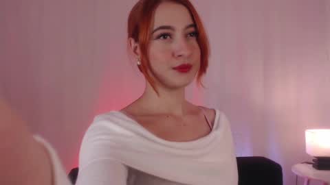 Snapshot of pear__moon chatting on February 28, 2025, 2:31 am LILLY online show from February 28, 2025, 2:31 am