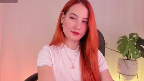 Snapshot of pear__moon chatting on September 29, 2025, 12:38 am LILLY online show from September 29, 2025, 12:38 am