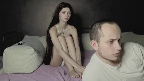 Snapshot of pearl_couple chatting on May 26, 2026, 9:05 am Rina and Max online show from May 26, 2026, 9:05 am